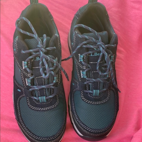 Women’s L.L. Bean Vertigrip Green and Teal Size 9 Medium Sneakers - Picture 3 of 9